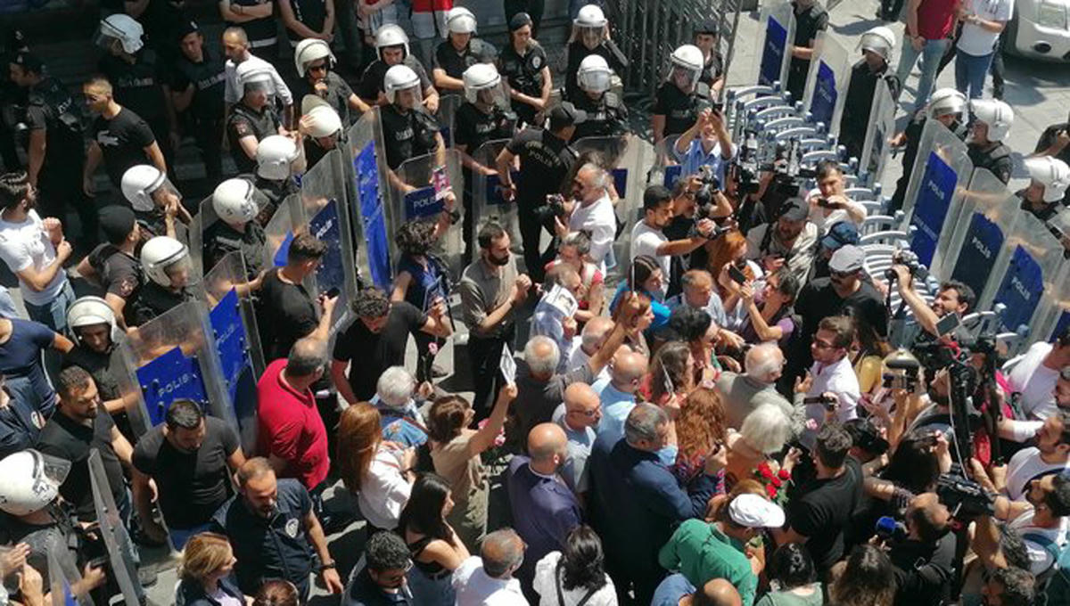 Gözaltına alınan  Cumartesi  Anneleri/İnsanları serbest bırakıldı